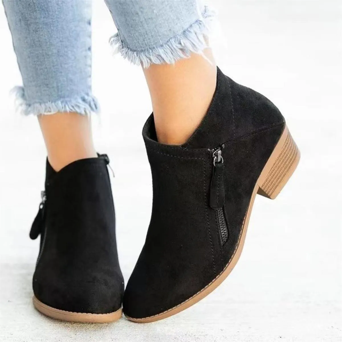 2023 Donna Roma Chelsea Stivali Tacchi bassi Scarpe Chunky Pelle scamosciata Caviglia Inverno Nuovo designer Stivali gladiatore