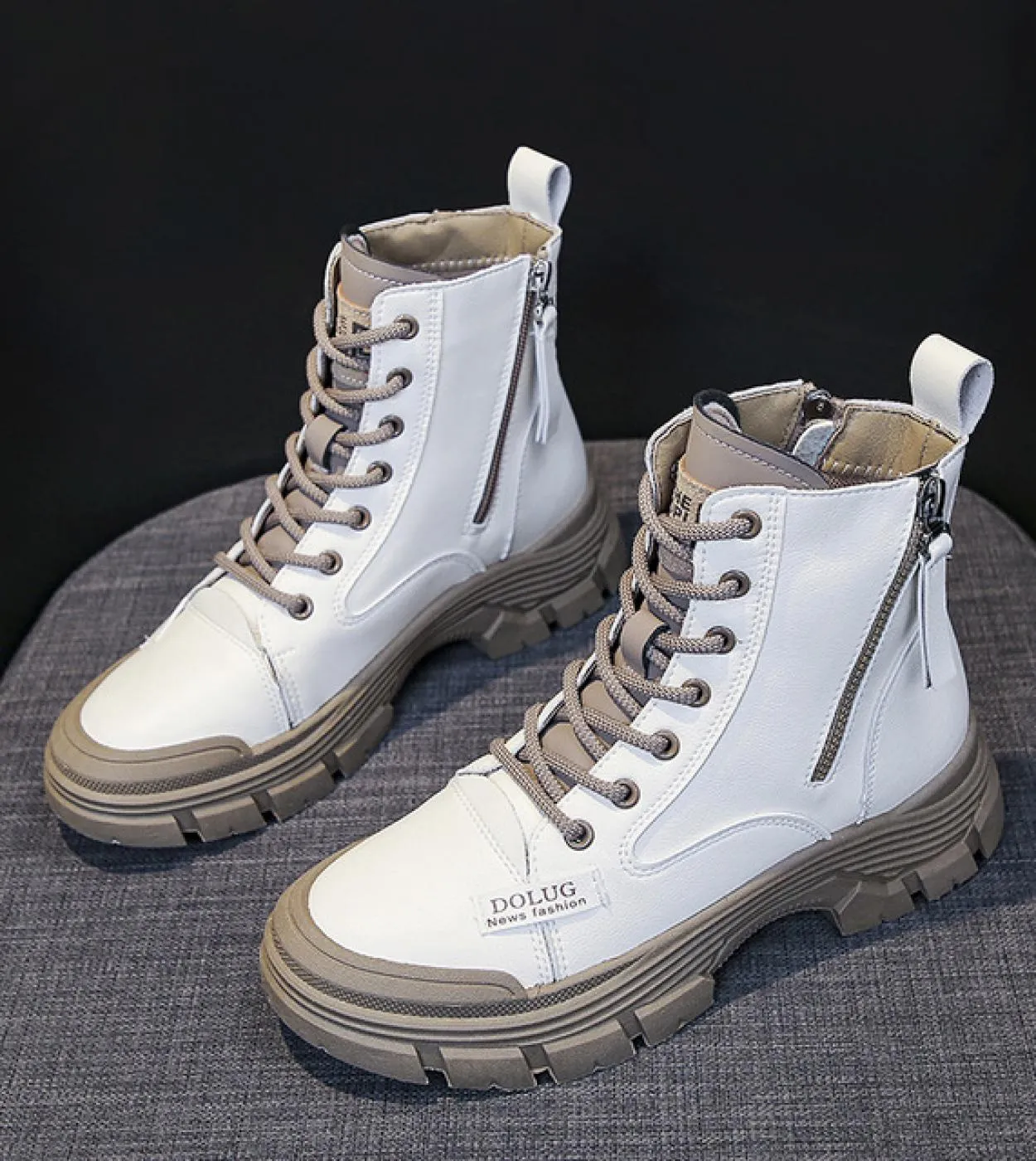2023 Nuovi stivali morbidi Donna Stringate Stile britannico Scarpe da donna Moda Stivaletti con punta tonda Piattaforma con zepp