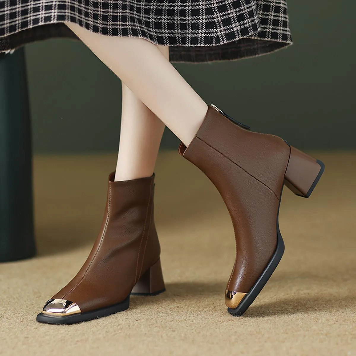 2024 Classic Donna Stivaletti Punta quadrata Spessa Tacchi alti Autunno Inverno Lavoro Scarpe casual Donna Nuovo arrivo Taglia 3