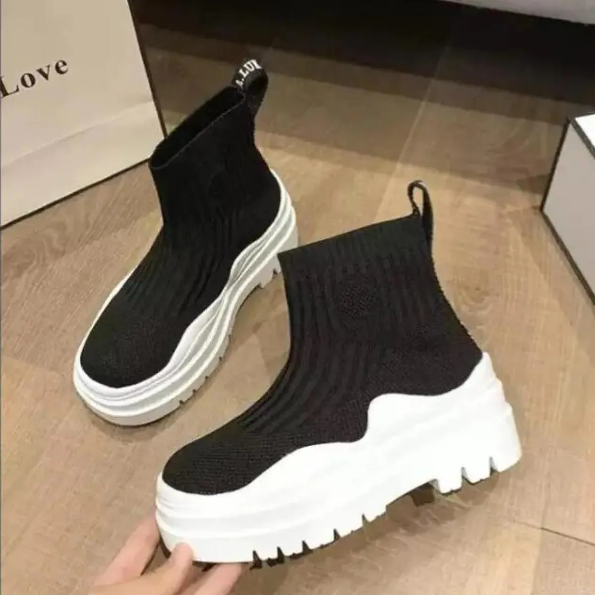 Calzini da donna Scarpe 2023 Primavera Autunno Nuova moda Traspirante Casual Zeppe Piattaforma Stivaletti Zapatos De Mujer Stiva