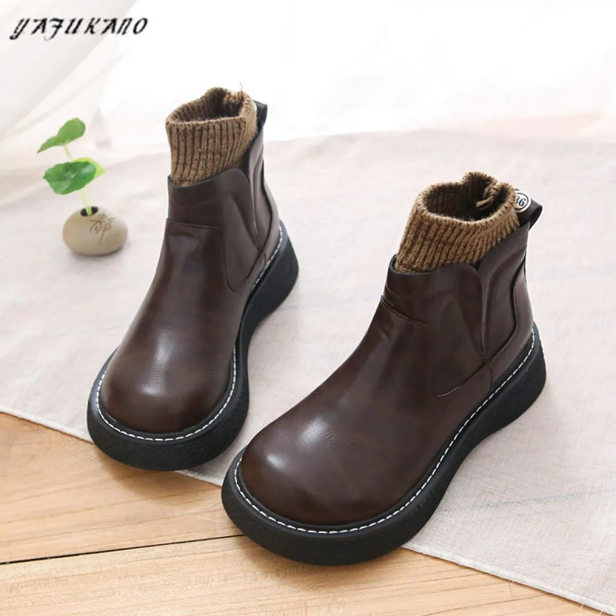 Calzini di lana Stivaletti da donna Scarpe piccole in pelle stile britannico retrò letterario con suola spessa antiscivolo Casua