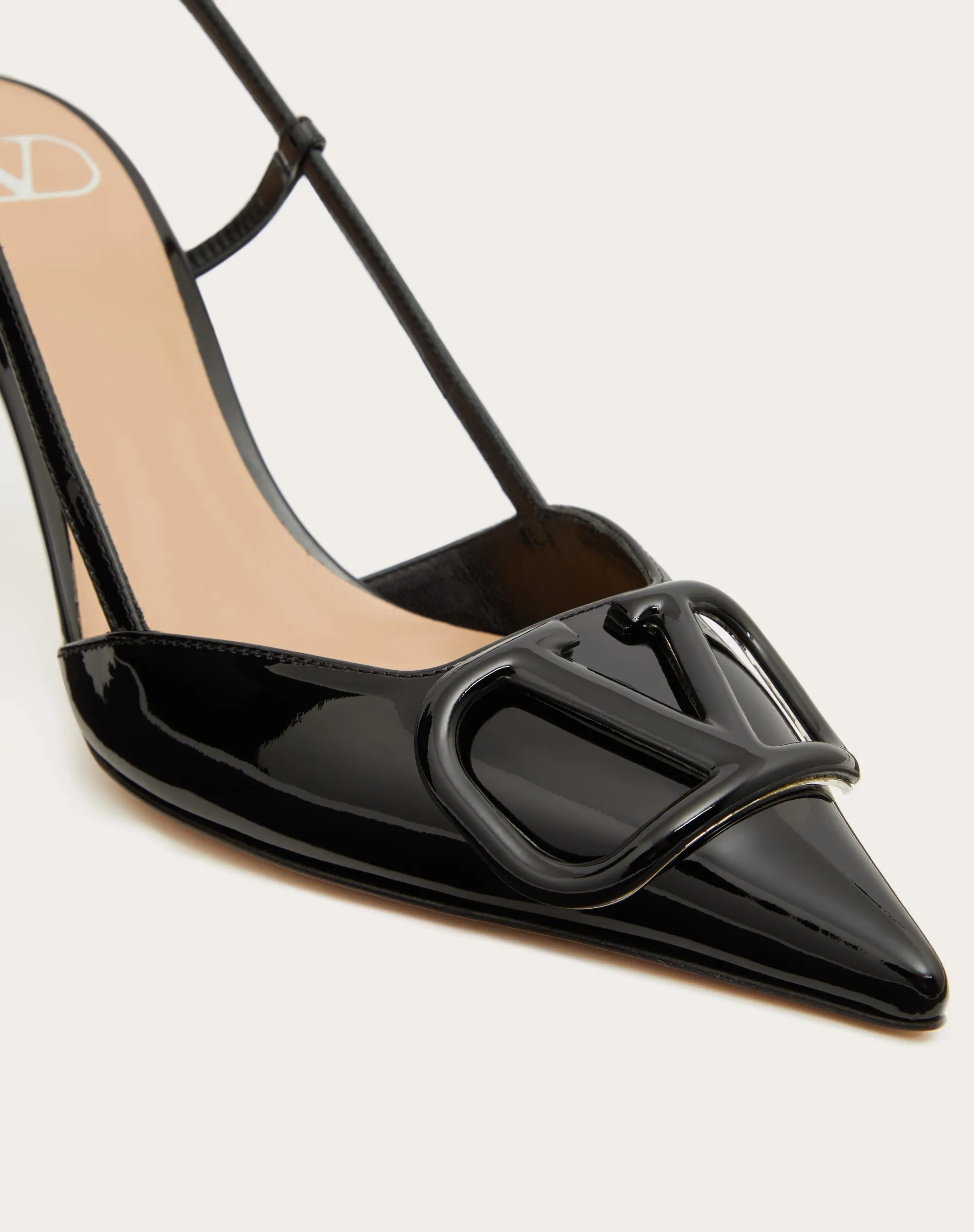 DÉCOLLETÉ SLINGBACK VLOGO SIGNATURE IN VERNICE 80MM