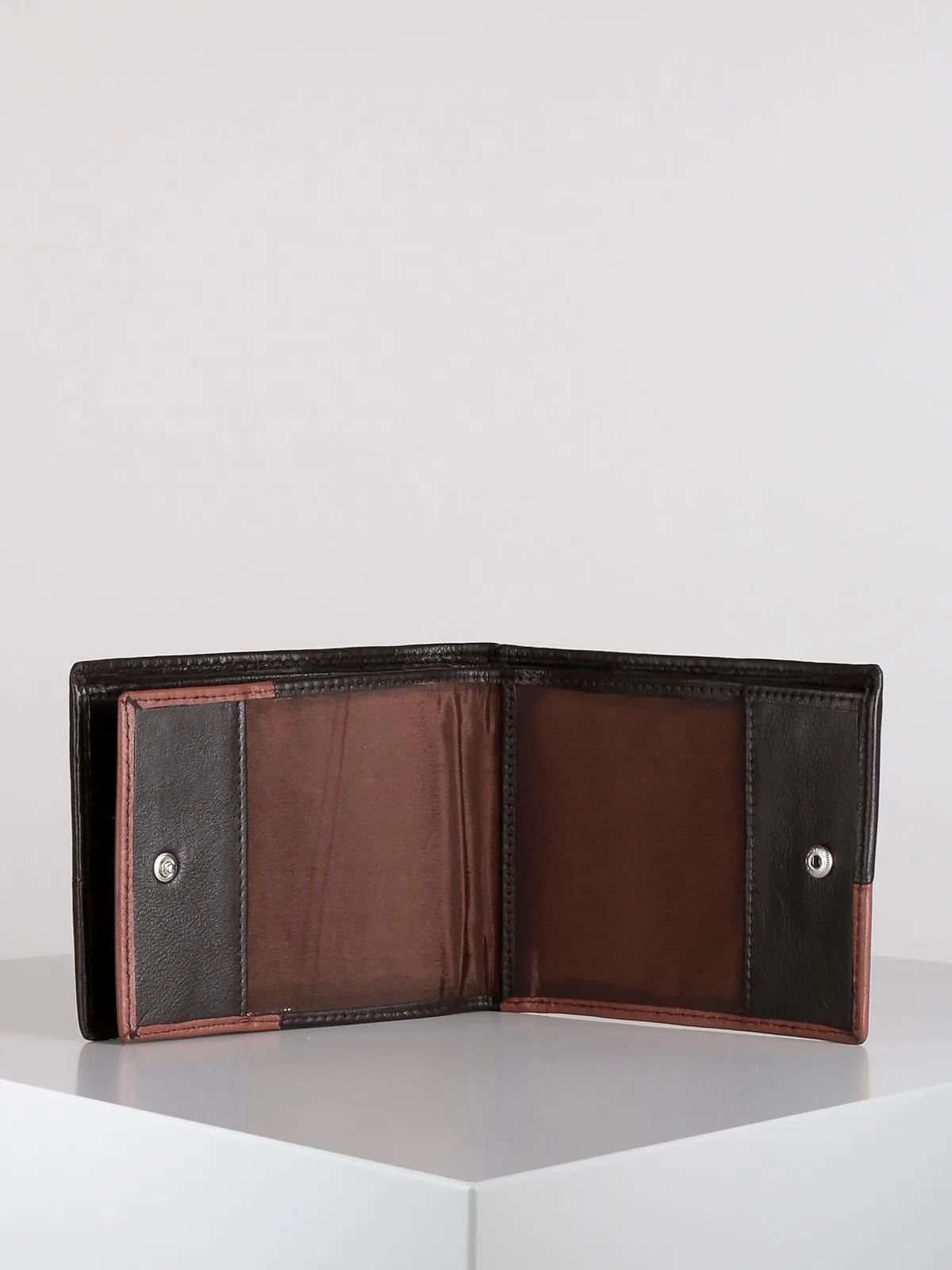 Egon Furstenberg Portefeuille en cuir avec porte-chèques marron foncé