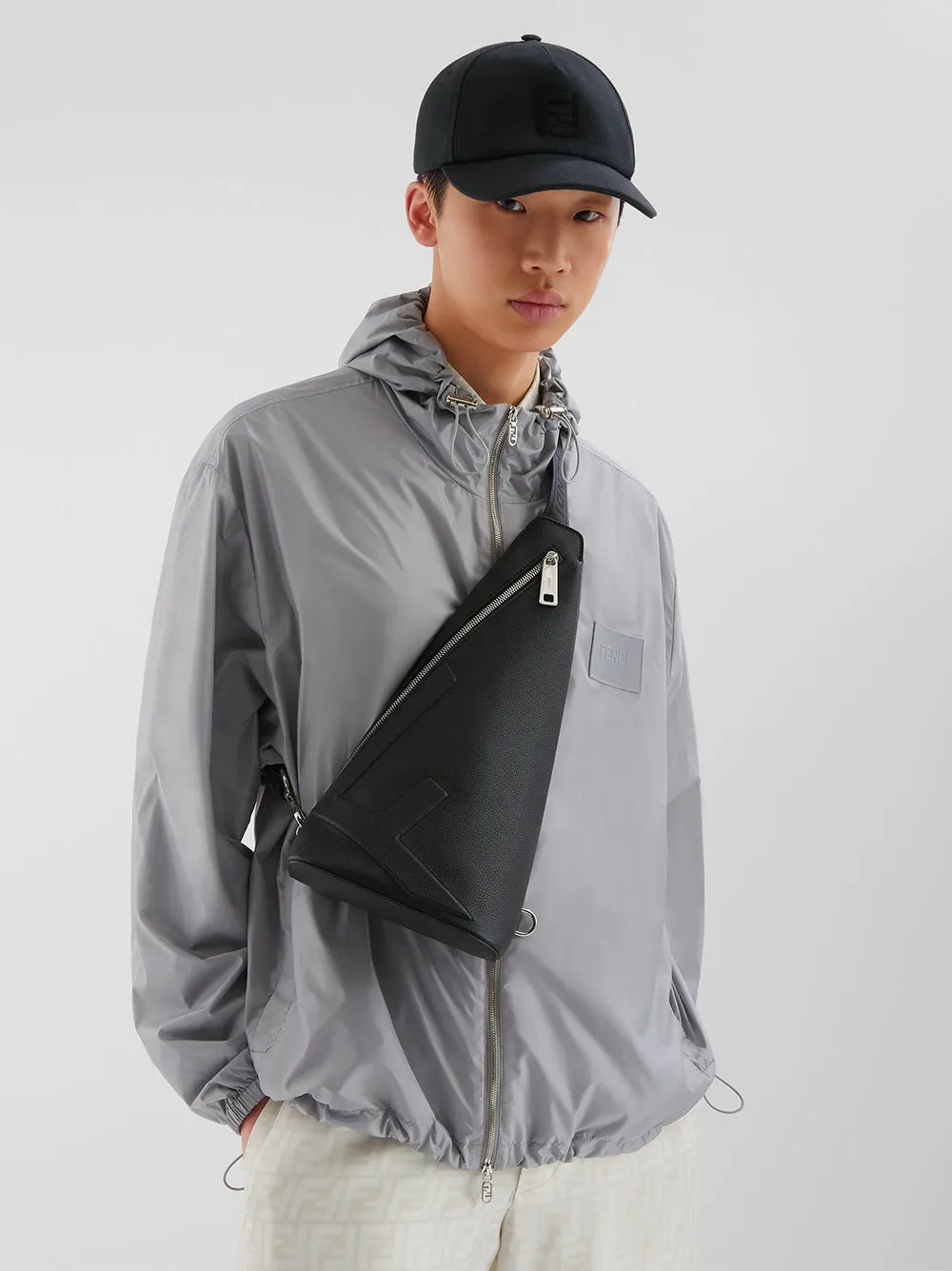Giacca a vento in nylon grigio