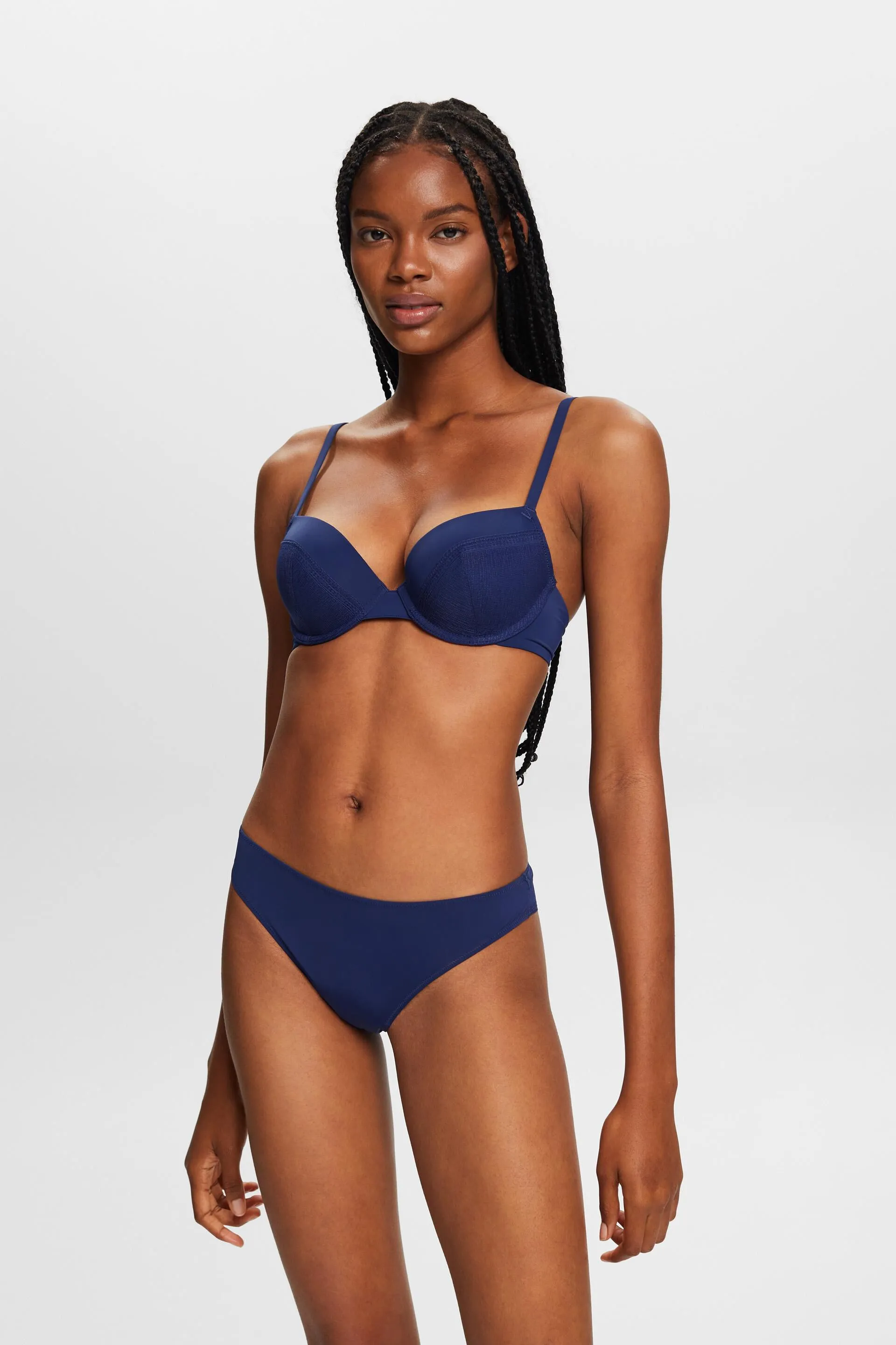 In materiale riciclato: Slip a vita bassa con pizzo