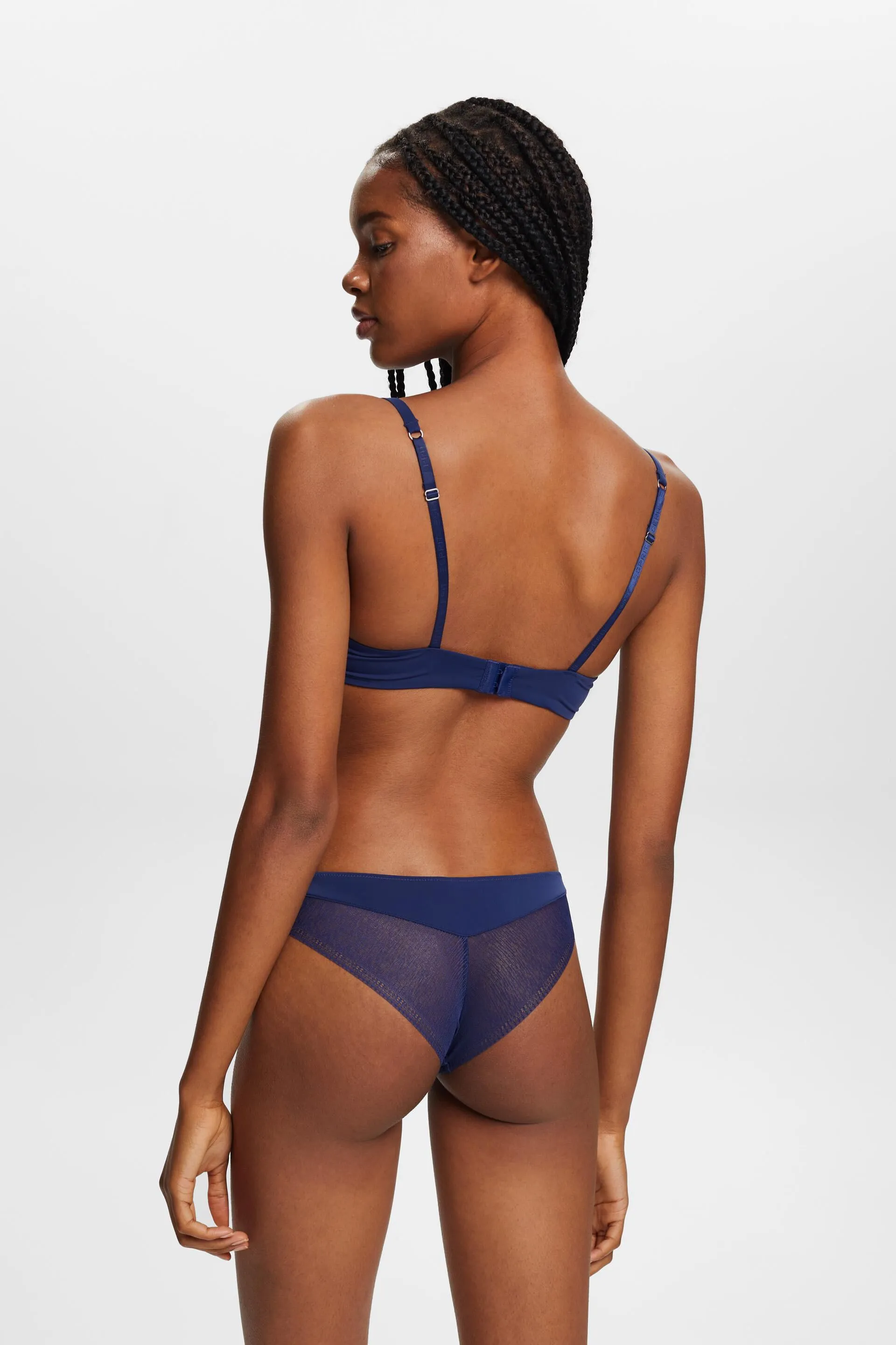 In materiale riciclato: Slip a vita bassa con pizzo
