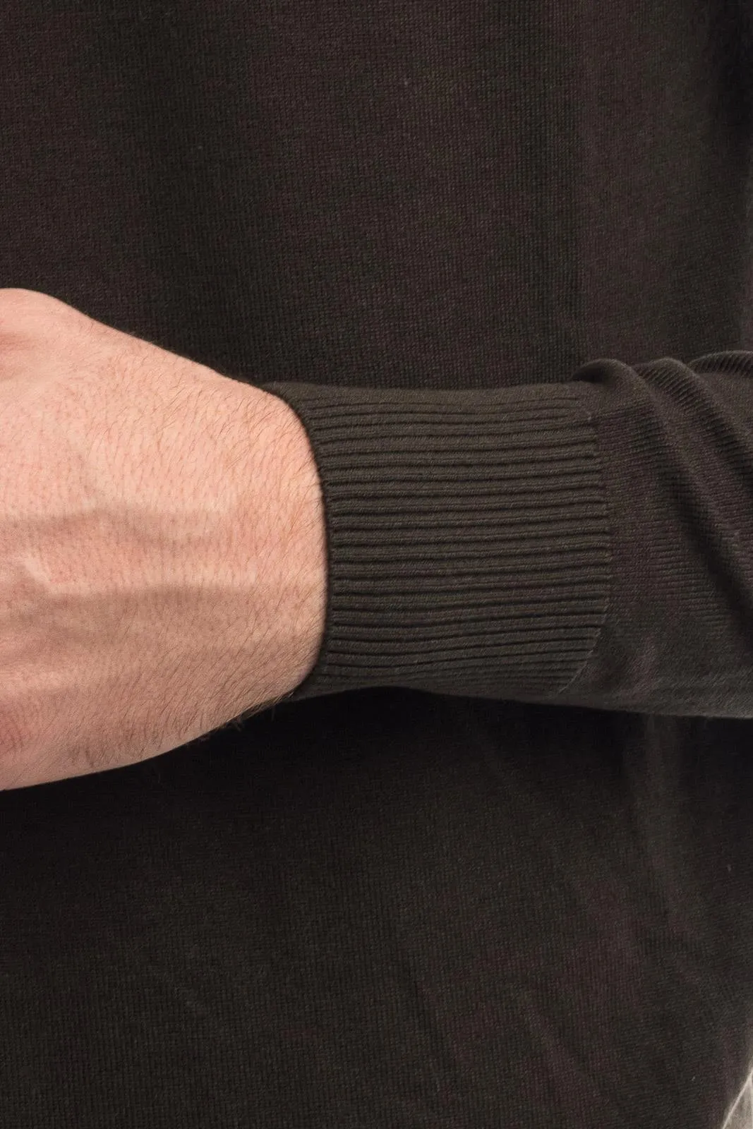 MAGLIA UOMO GIROCOLLO VERDE MILITARE e NERO OUTFIT UOMO