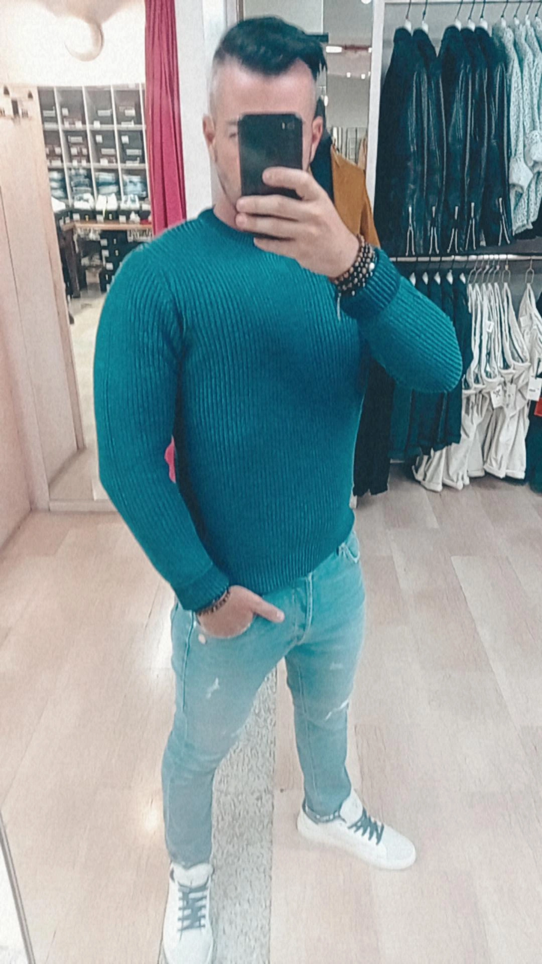 MAGLIONE BERNA GIROCOLLO A COSTINE MISTO LANA A MANICA LUNGA SU BASE OTTANIO ****