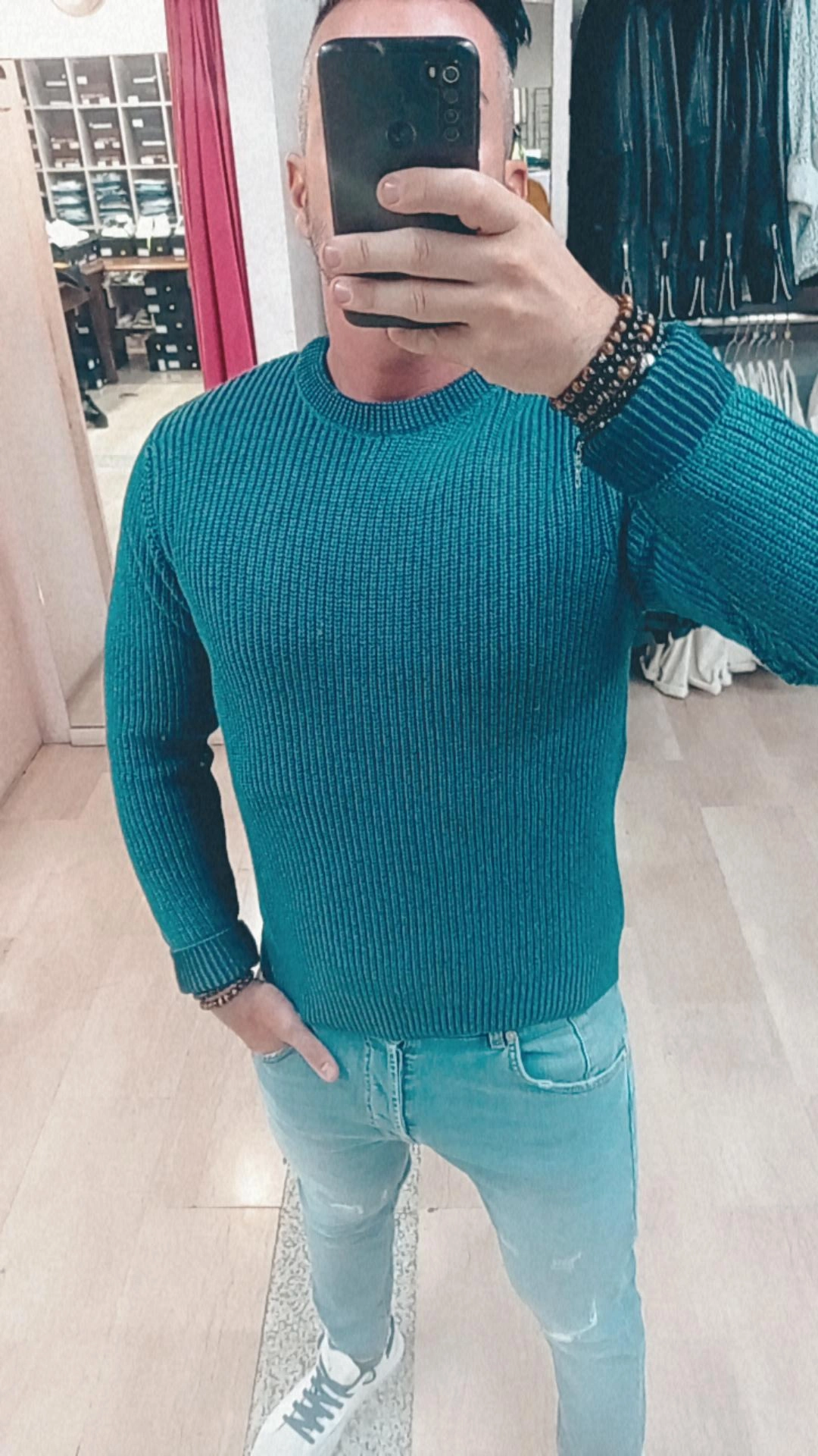 MAGLIONE BERNA GIROCOLLO A COSTINE MISTO LANA A MANICA LUNGA SU BASE OTTANIO ****