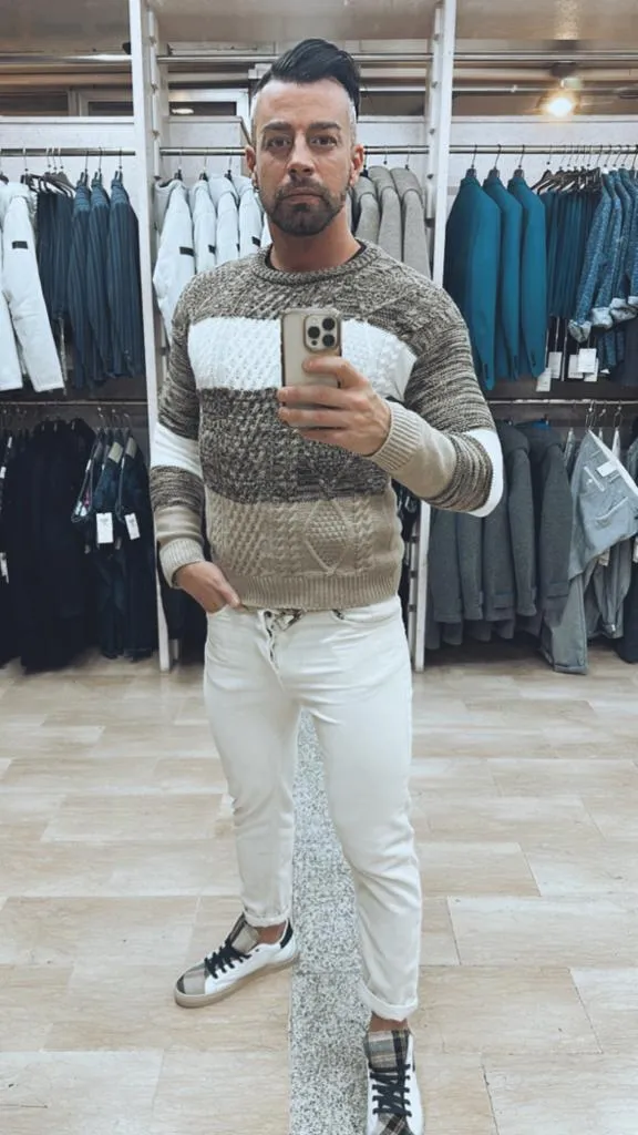 Maglione IMPERIAL girocollo con ricami e doppia treccia frontale a righe Panna/Beige **esauriti**