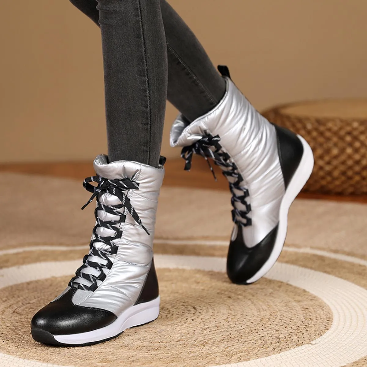 Moda Donna Stivaletti Inverno Caldo Donna Piumini Stivali da neve Piattaforme stringate Scarpe corte casual Scarpe basse da donn