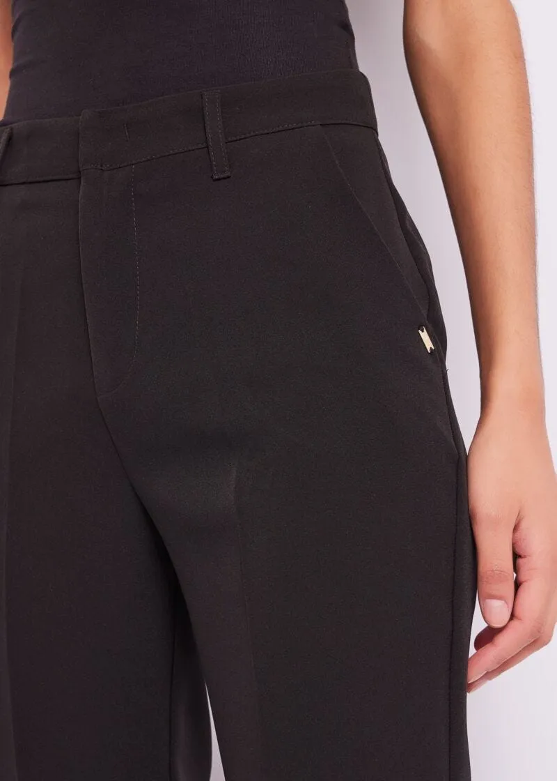 Pantaloni cropped