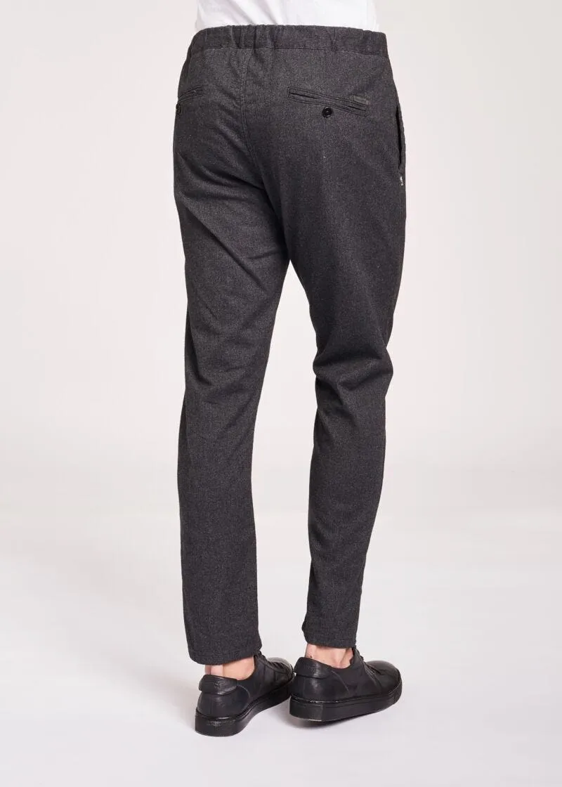 Pantaloni jogging