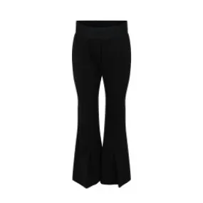 Pantaloni svasati