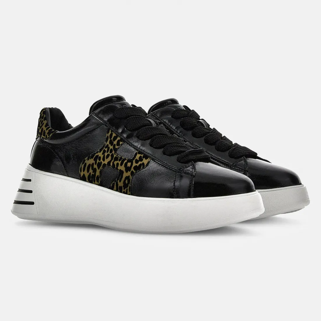Sneaker Hogan Rebel H564 in vernice nera con H leopardata