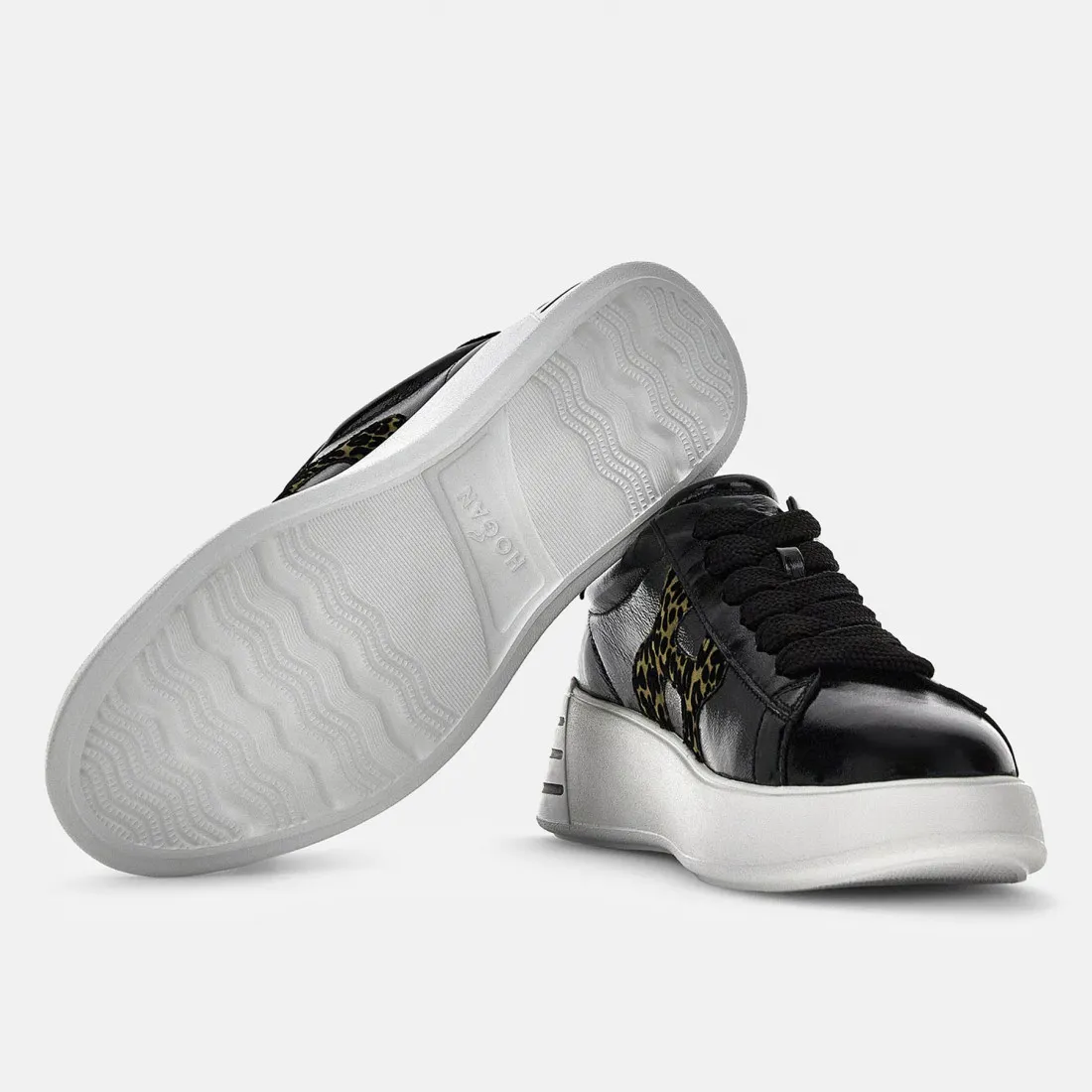 Sneaker Hogan Rebel H564 in vernice nera con H leopardata