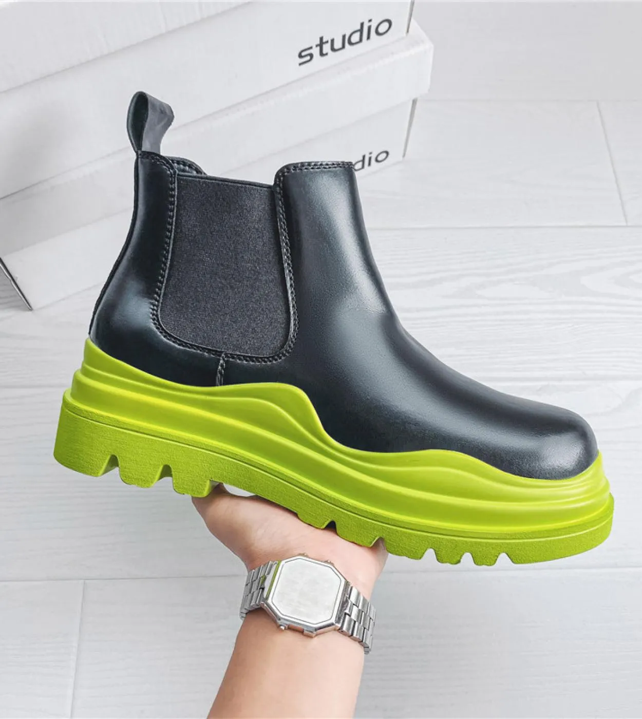 Stivaletto Chelsea da uomo alla moda Scarpe con plateau da uomo impermeabili Desinger Sneaker Stivaletto da uomo