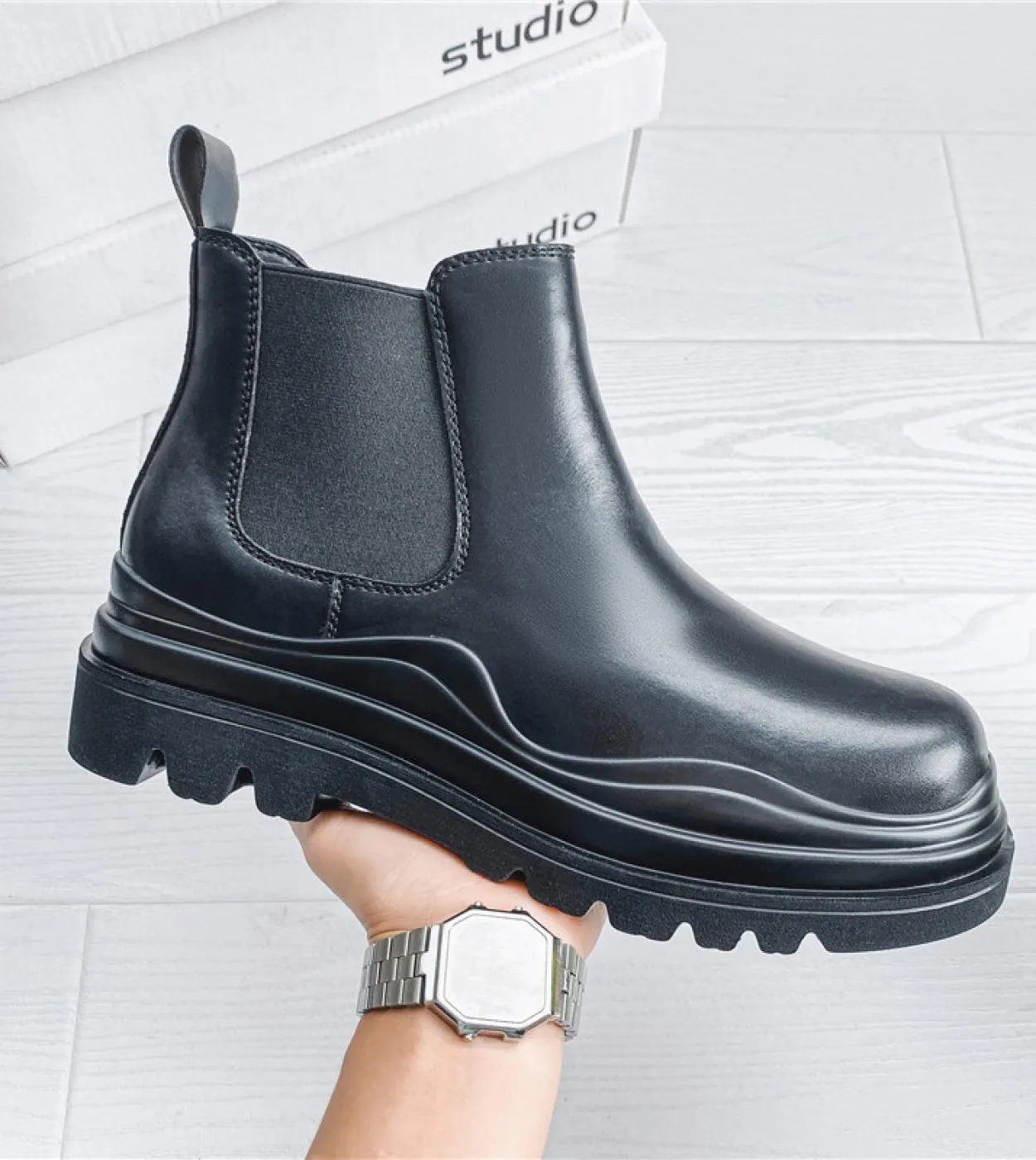 Stivaletto Chelsea da uomo alla moda Scarpe con plateau da uomo impermeabili Desinger Sneaker Stivaletto da uomo