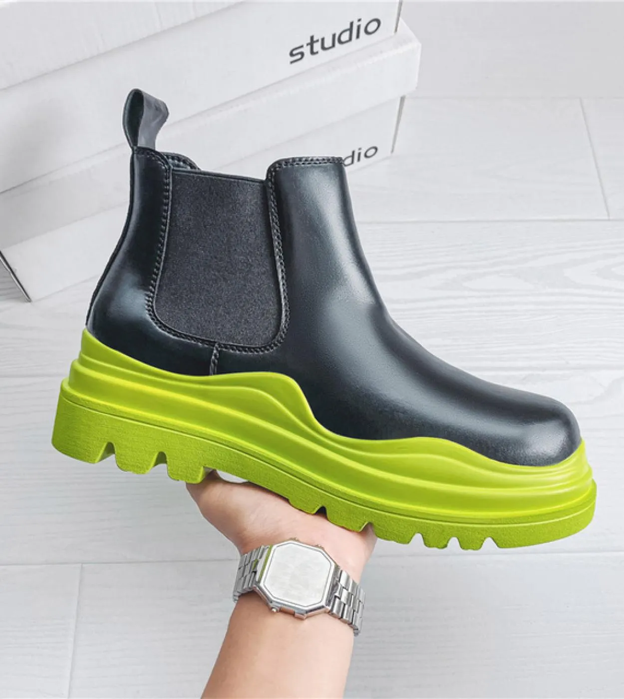 Stivaletto Chelsea da uomo alla moda Scarpe con plateau da uomo impermeabili Desinger Sneaker Stivaletto da uomo