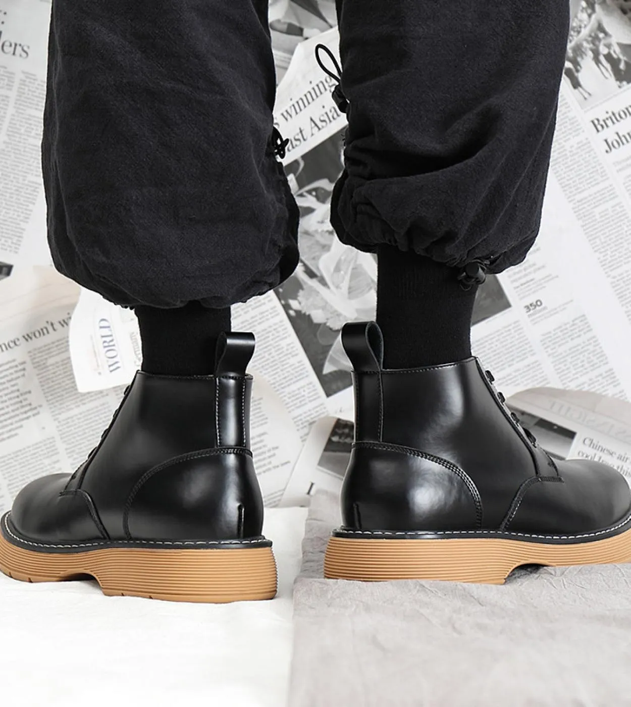 Stivali da uomo Fashion Designer British Thick Sole Mens Tooling Boots Scarpe alla moda Stivaletti Homme Stivali robusti imperme