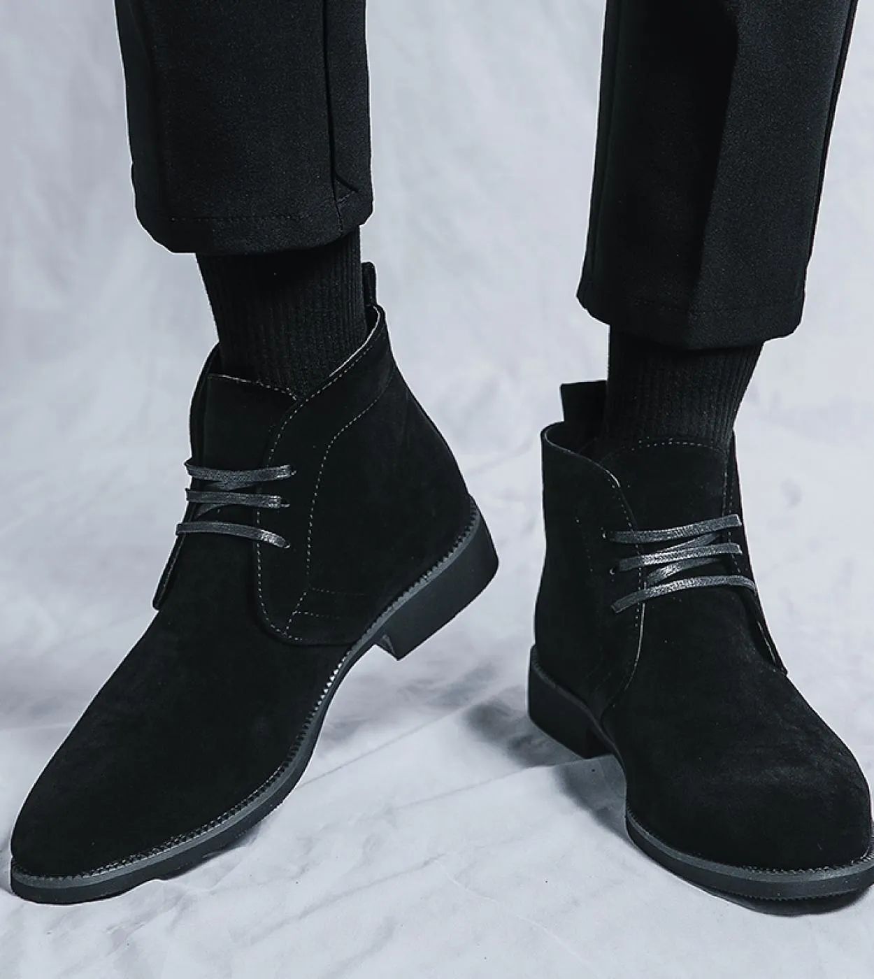 Stivali invernali da uomo nuovi Caldi peluche allinterno di stivali alti in pelle Scarpe casual Stivali con plateau Stivaletti